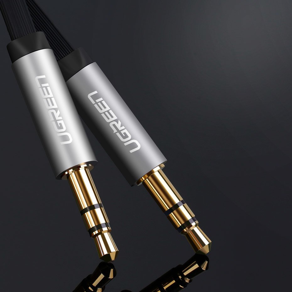 Ugreen 10599 AUX 3,5 mm plakanais audio kabelis, 2 m, sudraba